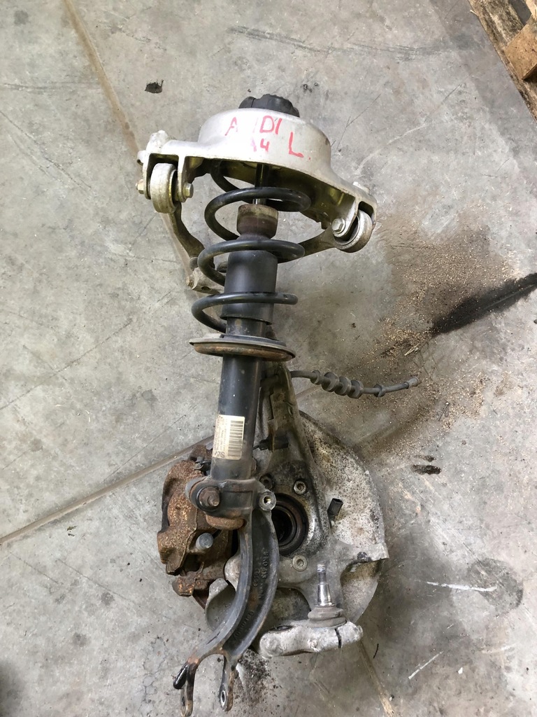 фото №5, Audi a4 b8 1.8 tfsi поворотный кулак левая