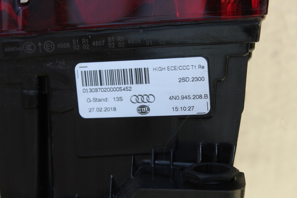 фото №9, Лампа правая задняя audi a8 4n d5 4n0945208b