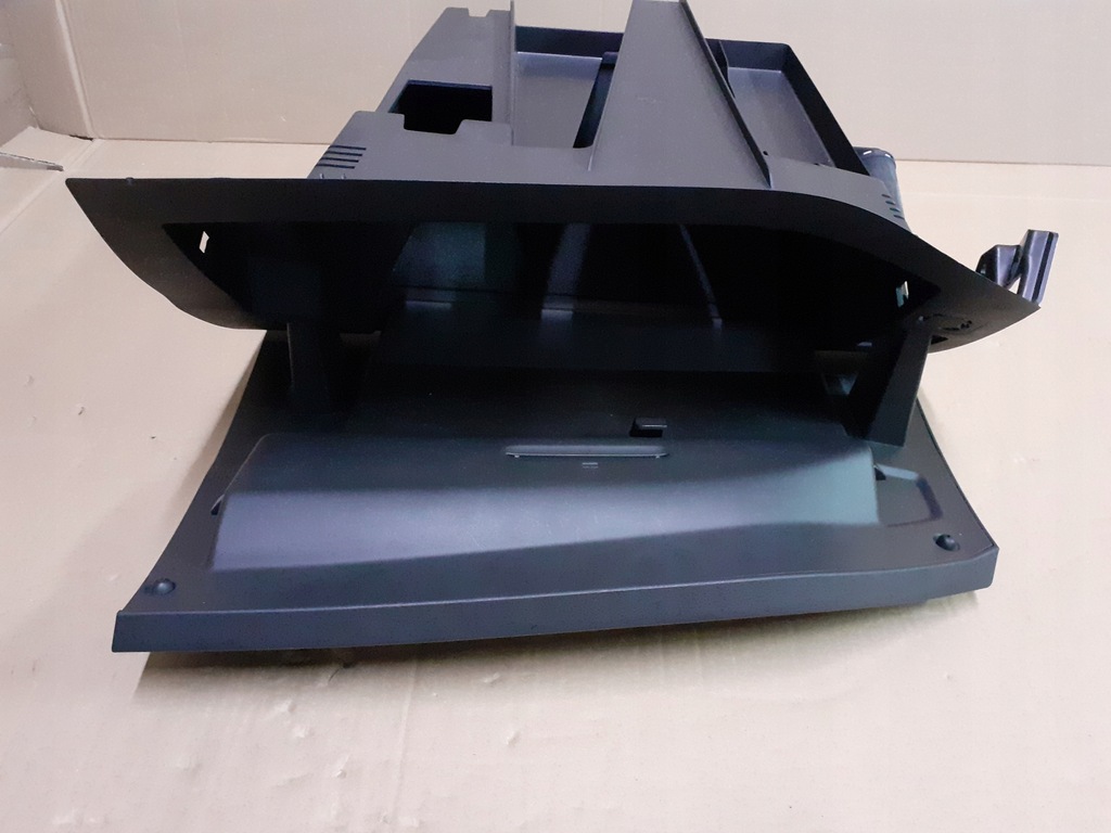 фото №4, Ford focus mk3 10- r. бардачок пасажира europa