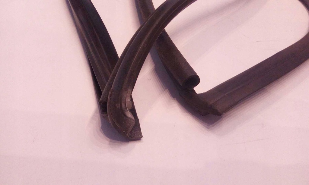 фото №5, Прокладка скло лобове lancia delta 1995-2000