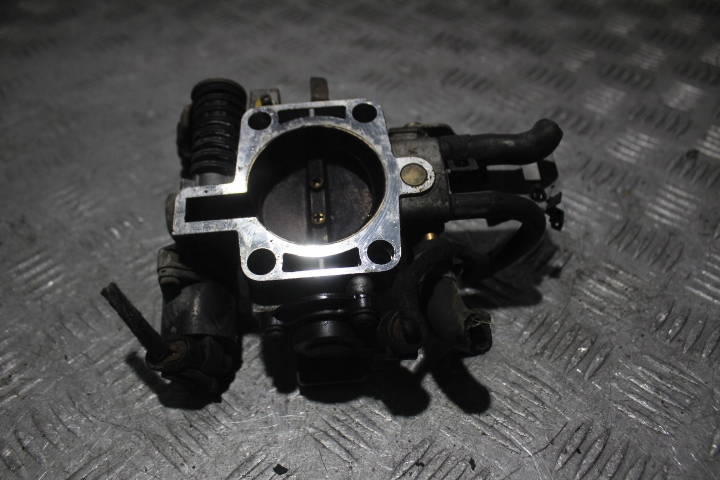 фото №1, Opel оригинальный номер 90529710 дроссельная заслонка