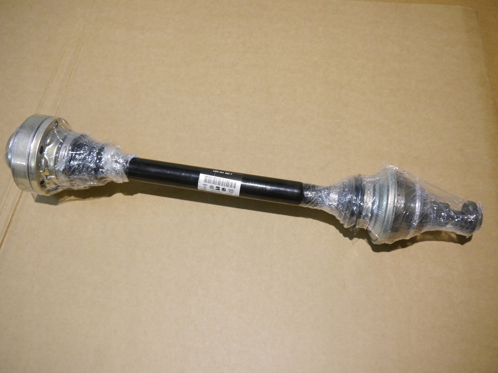 фото №1, Audi a4 a5 8w приводной вал задняя левая 8w0501203f