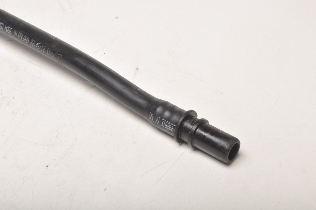 фото №4, Volvo xc60 ii t6 plug-in hybrid труба шланг воды 31686679