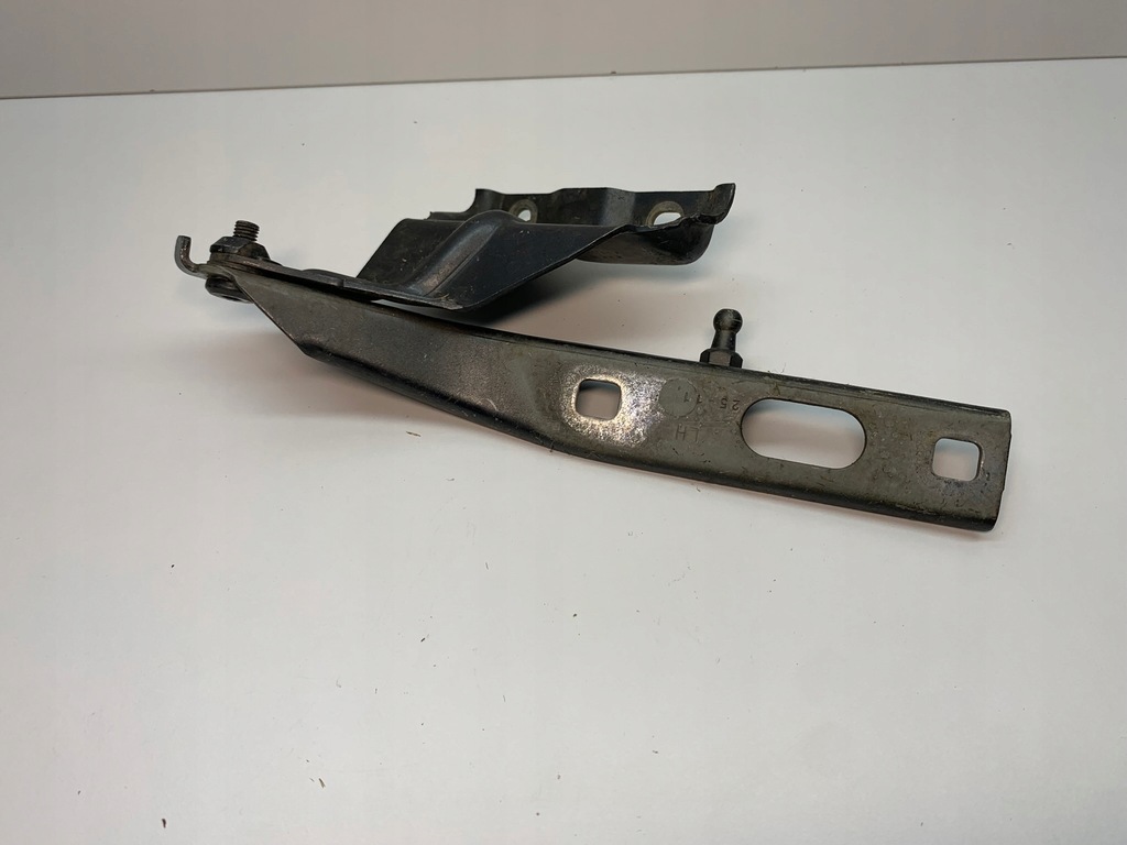 фото №5, Audi a3 8p петля капот крышки двигателя левый 8p0823301