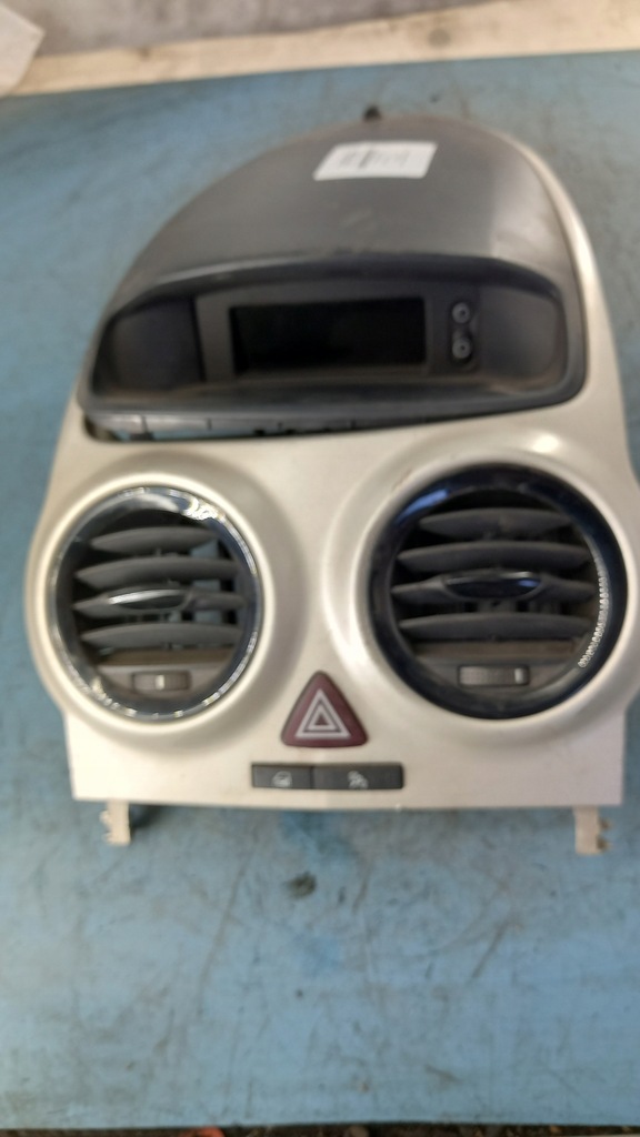 фото №1, Дисплей opel corsa 1.2b 07r