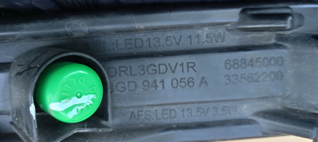 Купить Противотуманная фара правая  led drl vw volkswagen [assat b8 рестайлинг  19-23rok 3gd941056a оригинал