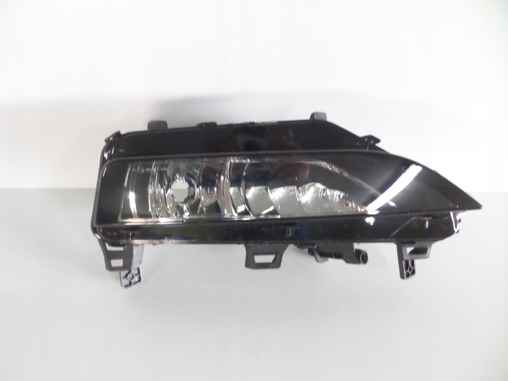 фото №1, Противотуманная фара лампа правый skoda rapid lift 20-