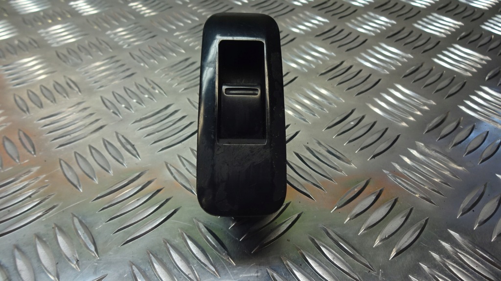 фото №1, Переключатель стекло правый задняя nissan primera p12 25411av600