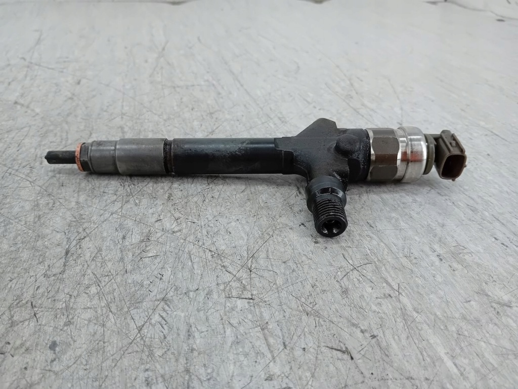 фото №4, Форсунка mazda 5 i rf7j13h50 2.0 cidt