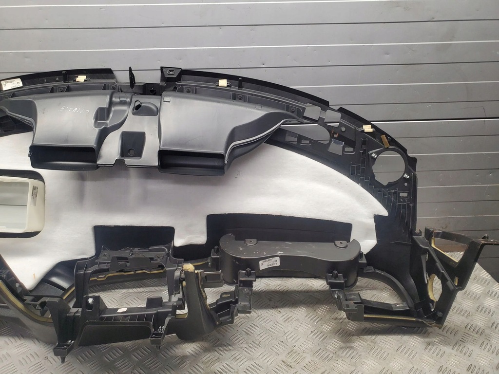 фото №8, Dodge challenger al10383dx9r с передний панели приборная, консоль