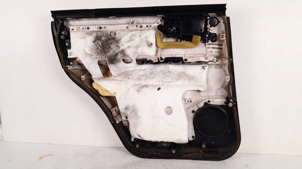 фото №11, Toyota land cruiser 200 обшивка двері правий задня