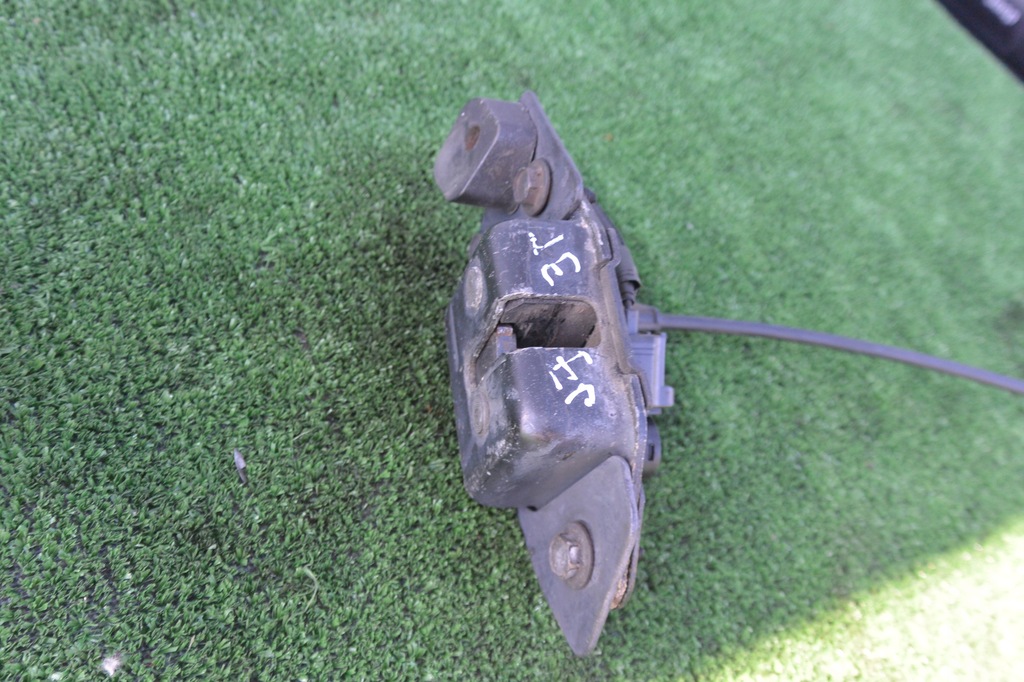 фото №8, Замок крышки багажника jeep grand cherokee wj