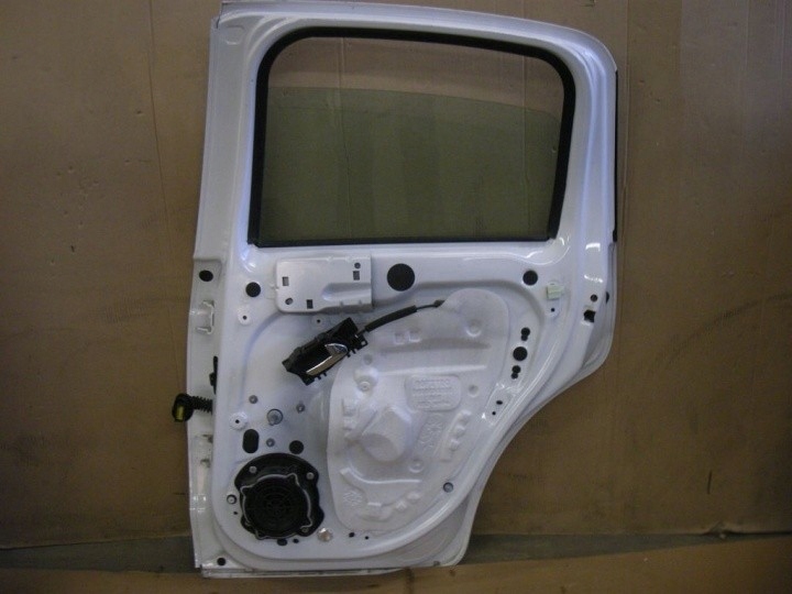 фото №3, Citroen c3 2009 двері праве задня