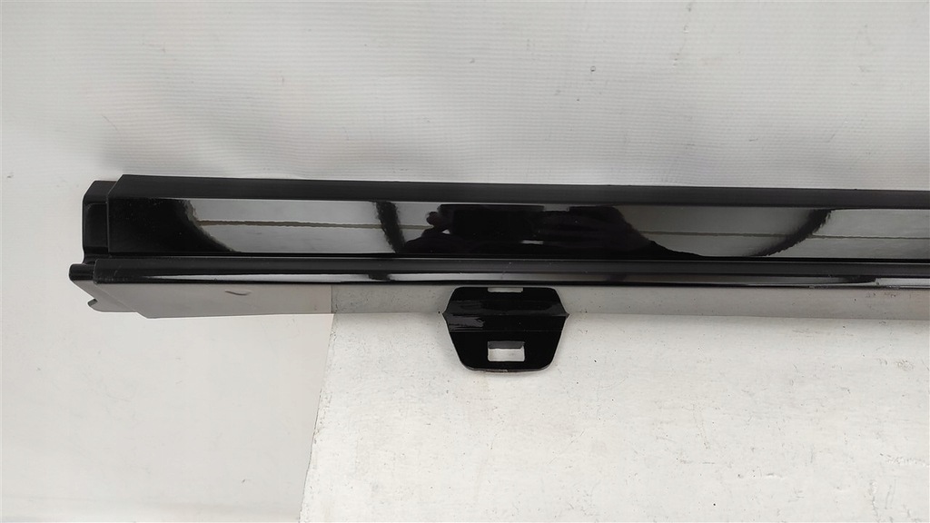 фото №2, Молдинг порог правая vw beetle 5c5 r line