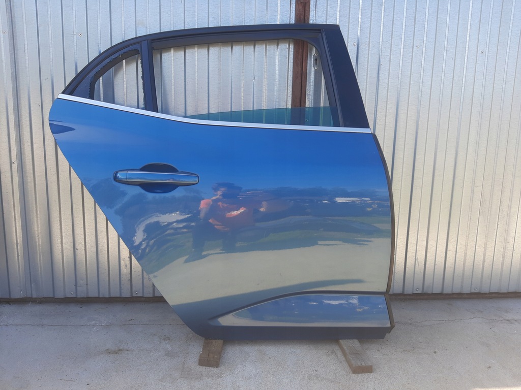 фото №1, Renault megane iv дверь правое задняя terqe hb