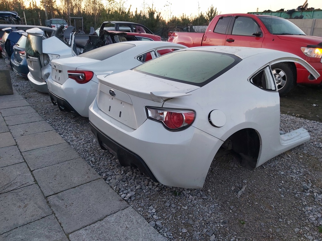 фото №5, Toyota gt86 subaru brz прокладка двері права