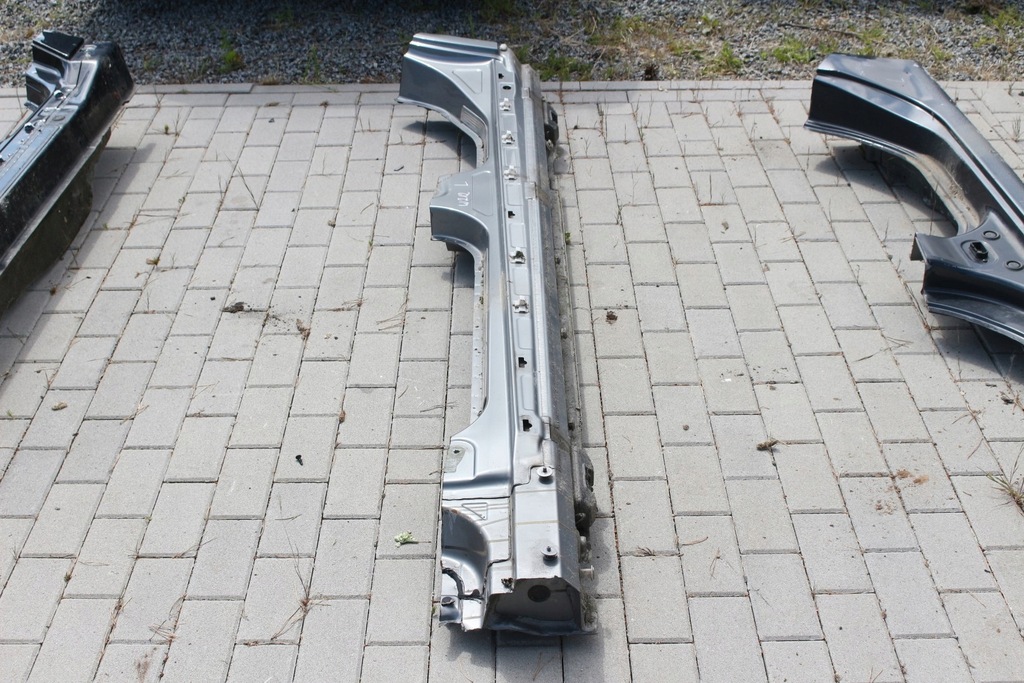 фото №4, Левый порог mercedes e-klasa w212