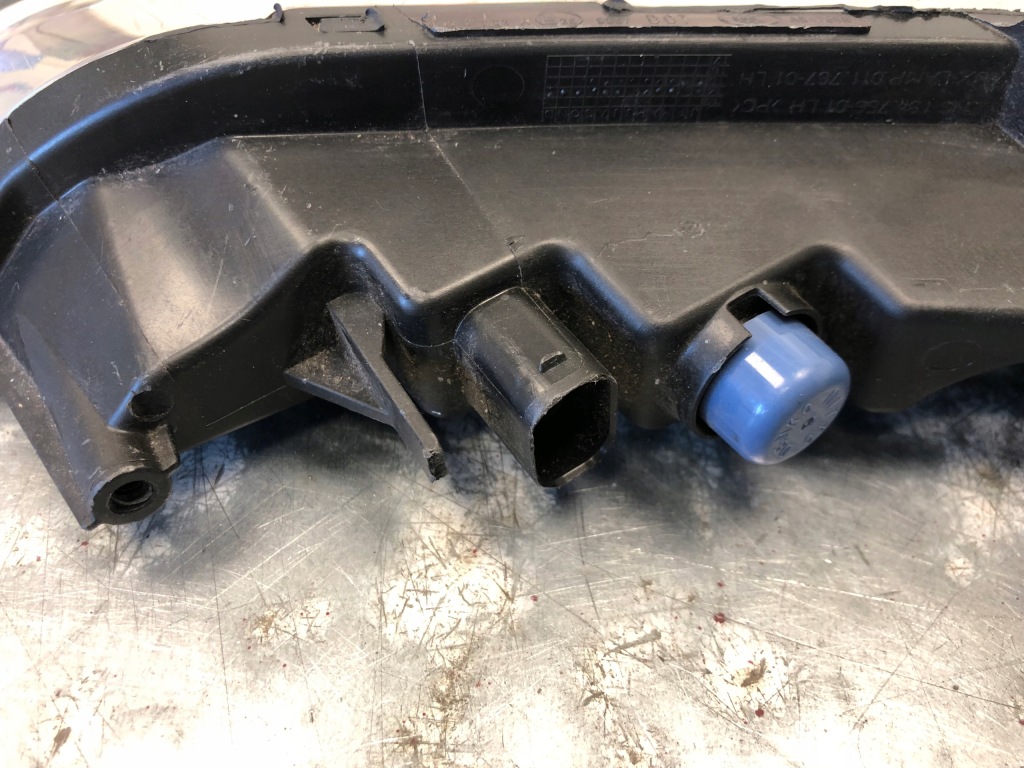 Фара поворотник led drl левый porsche cayenne 7p5941181j Цена