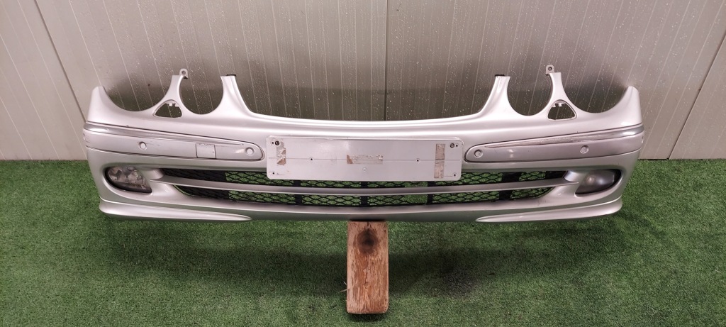 фото №1, Бампер перед mercedes e-klasa w211 оригинал lak: 775 k