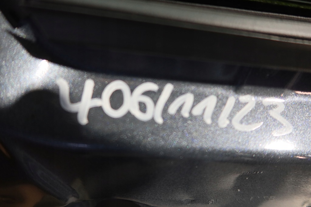 фото №12, Дверь левый задняя clio v вмятина лак tekpn