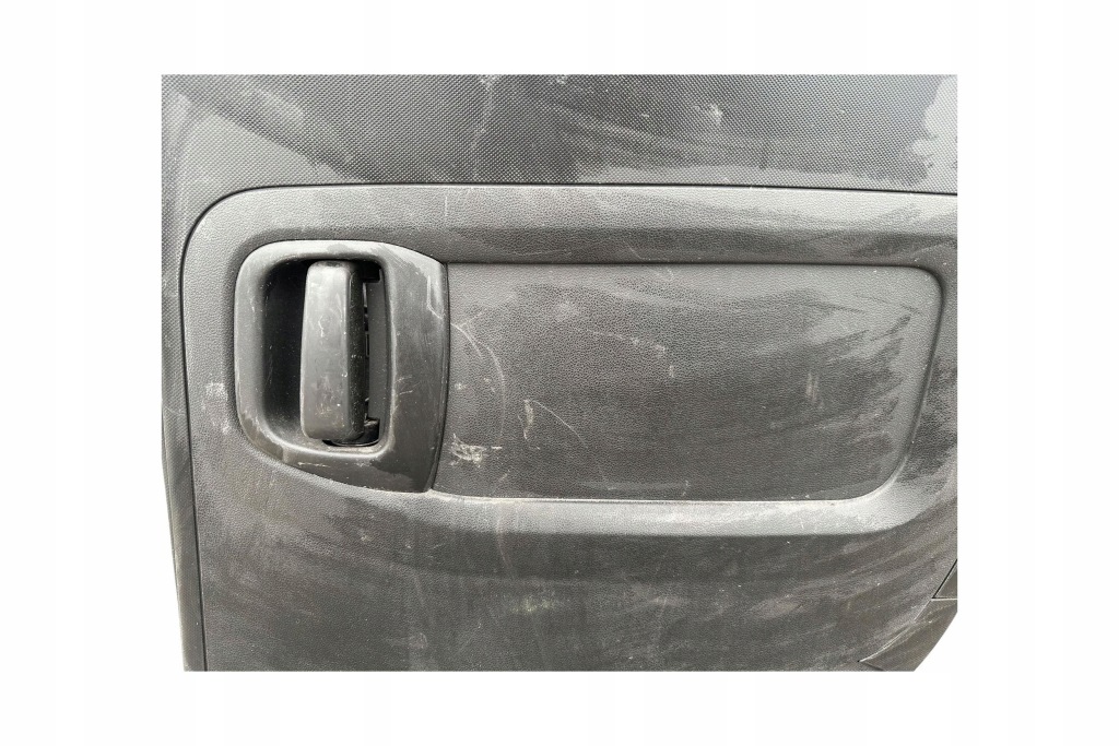 Дверь сдвижные citroen berlingo Недорого