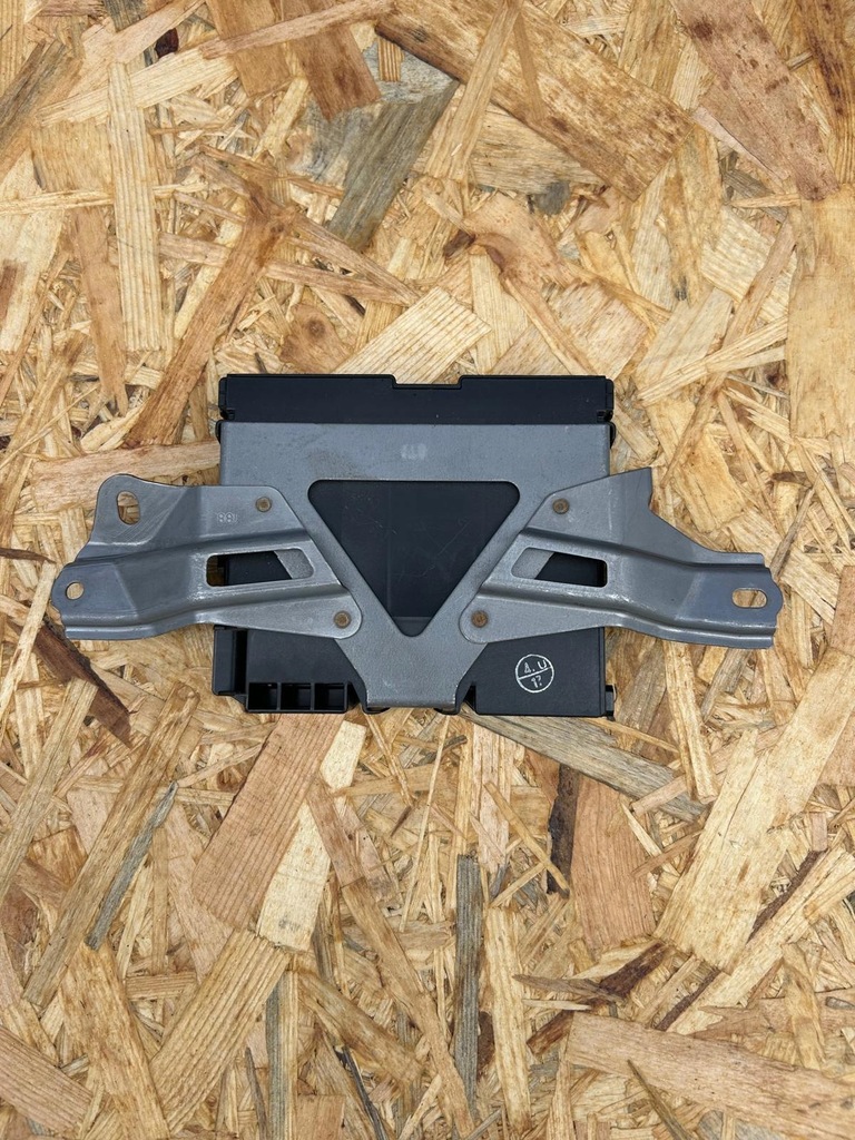 фото №4, Toyota prius prime plug-in telephone transciever module 86740-47101