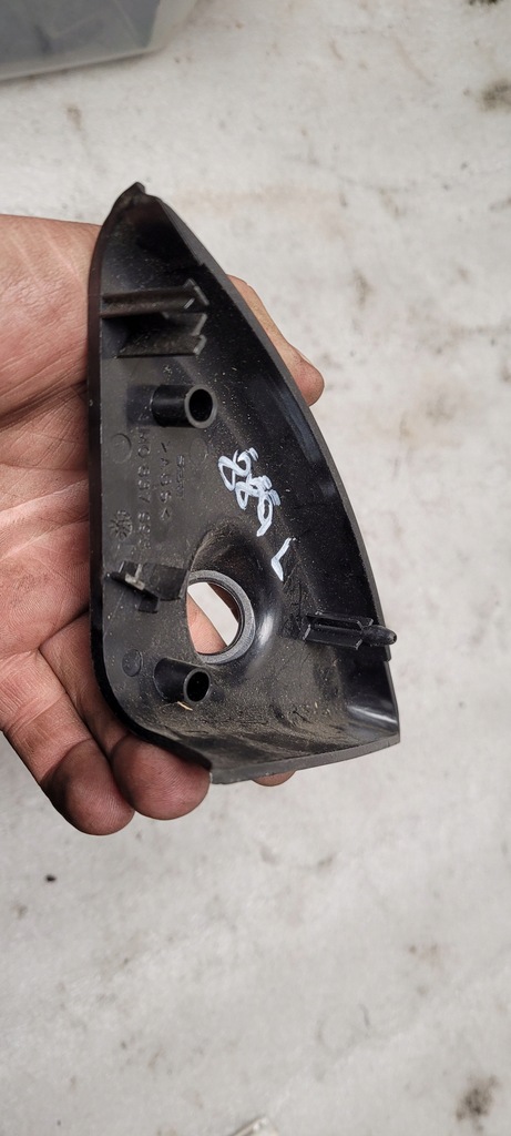 фото №7, Заглушка левая lub правая seat leon i toledo ii механическая коробка передач 1m0837993 1m0837994