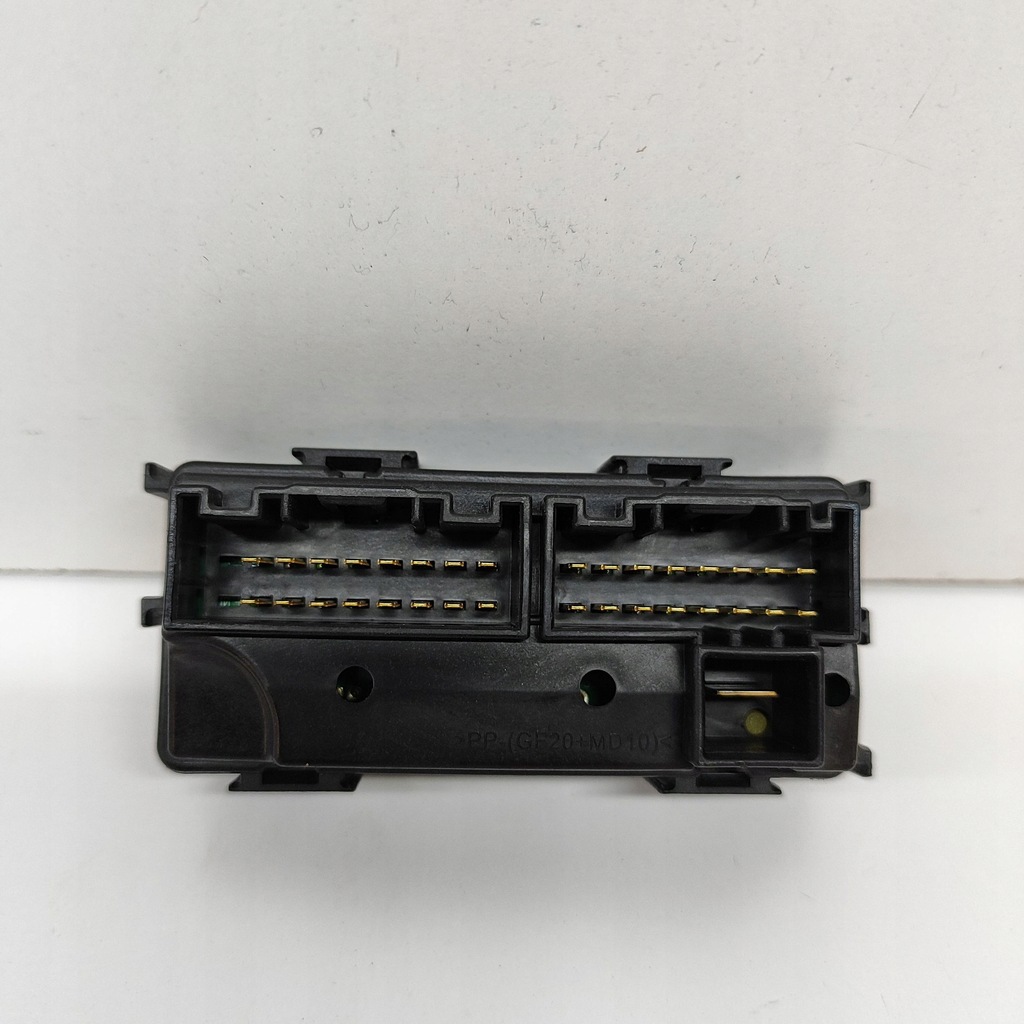 фото №6, Hyundai i40 2015 рамка / модуль запобіжників