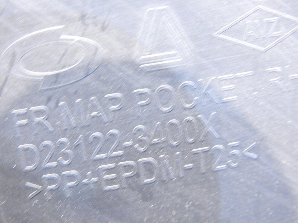 фото №7, Обивка дверь правый перед renault latitude d23122-3400x