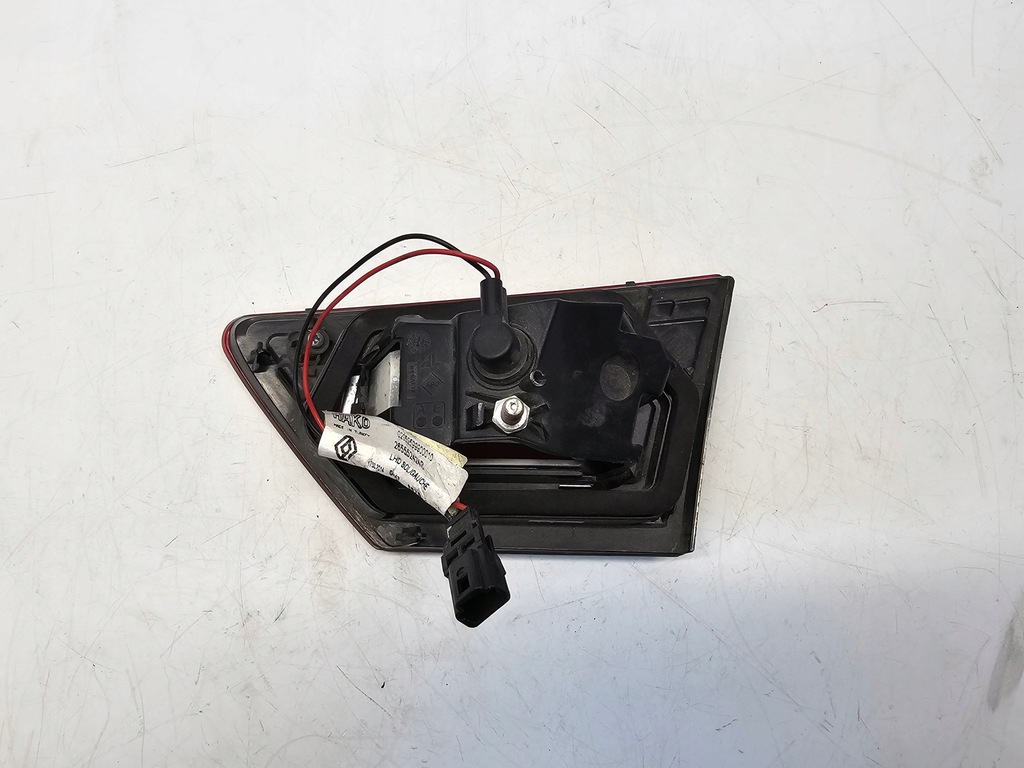 фото №4, Лампа лівий задня кришка багажника renault clio iv #3340