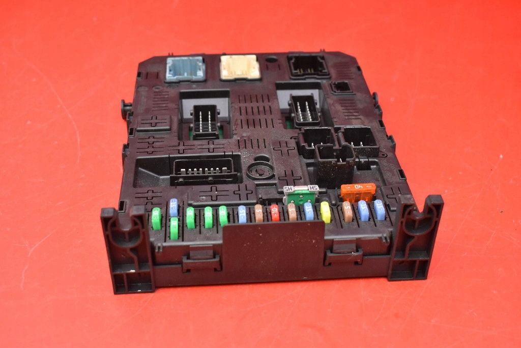 фото №6, Коробка предохранителей bsi 28119759-5 citroen c5 ii x7 iii 1.6 hdi 109 km