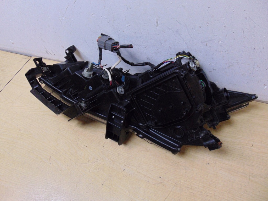 фото №13, Лампа правая перед обычная mazda 6 gh 07- europa