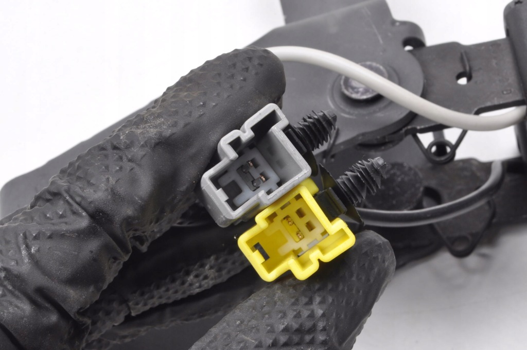 фото №7, Volvo xc60 ii заскочки поперечина безпеки задня 39838367