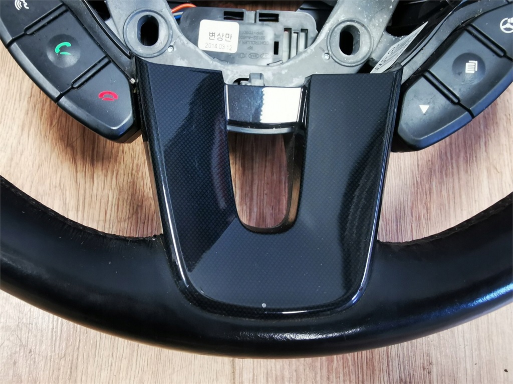 фото №5, Kia carens iv 13-18 воздуховод кожа мультифункция