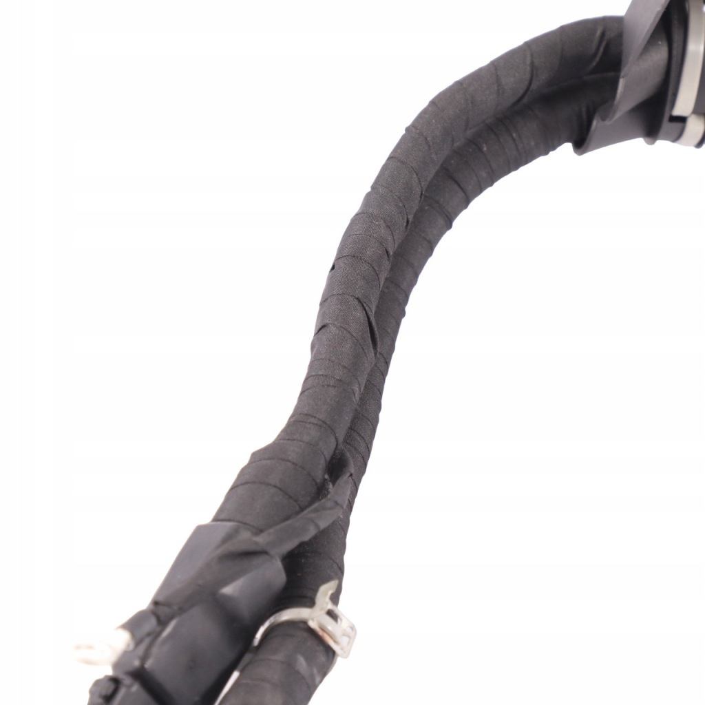 Mercedes glc x253 шланг аккумулятор стартер генератор a2055404797 Доставка