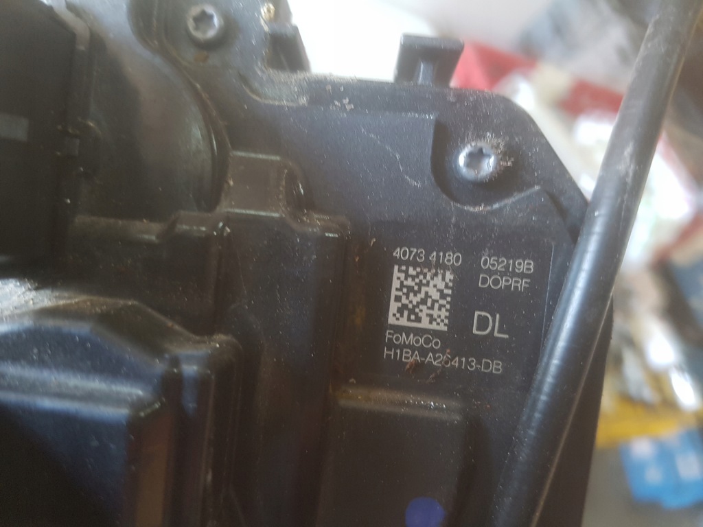 фото №3, Ford fiesta mk8 16r- замок дверь левый задняя 6 pin