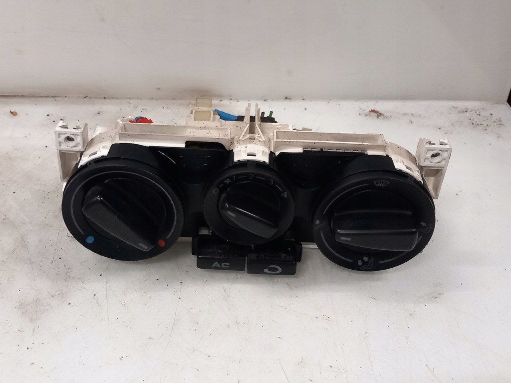 фото №1, Панель керування кондиціонера volkswagen passat b5