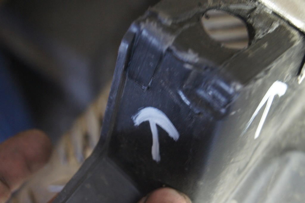 фото №8, Усилитель верхний бампера перед peugeot 308 t9