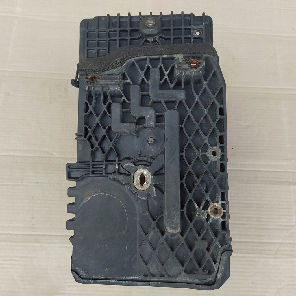 фото №6, Корпус акумулятор volvo xc60 i s60 ii v60 31299867