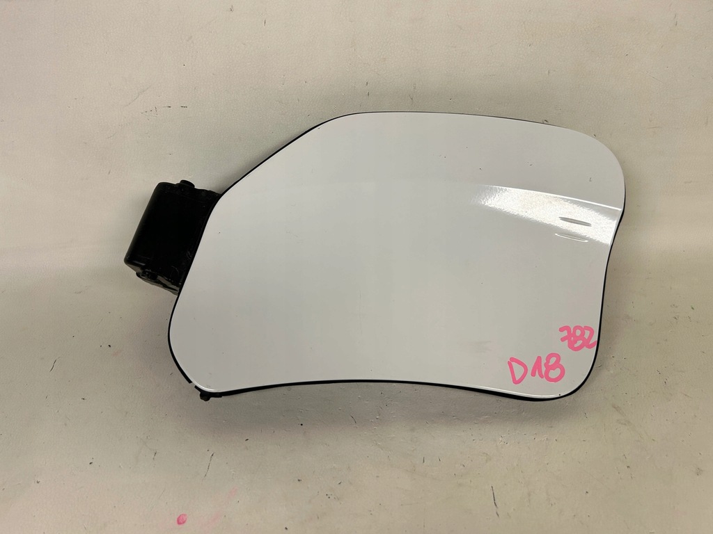 фото №1, Citroen e-jumpy vivaro-e крышка разъём зарядки 9832745480