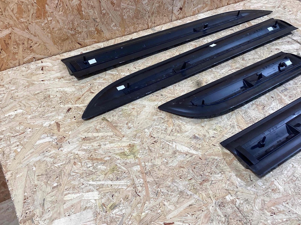 фото №6, Porsche macan молдинг двері 95b898561f 95b898562f 95b898566e 95b898565e