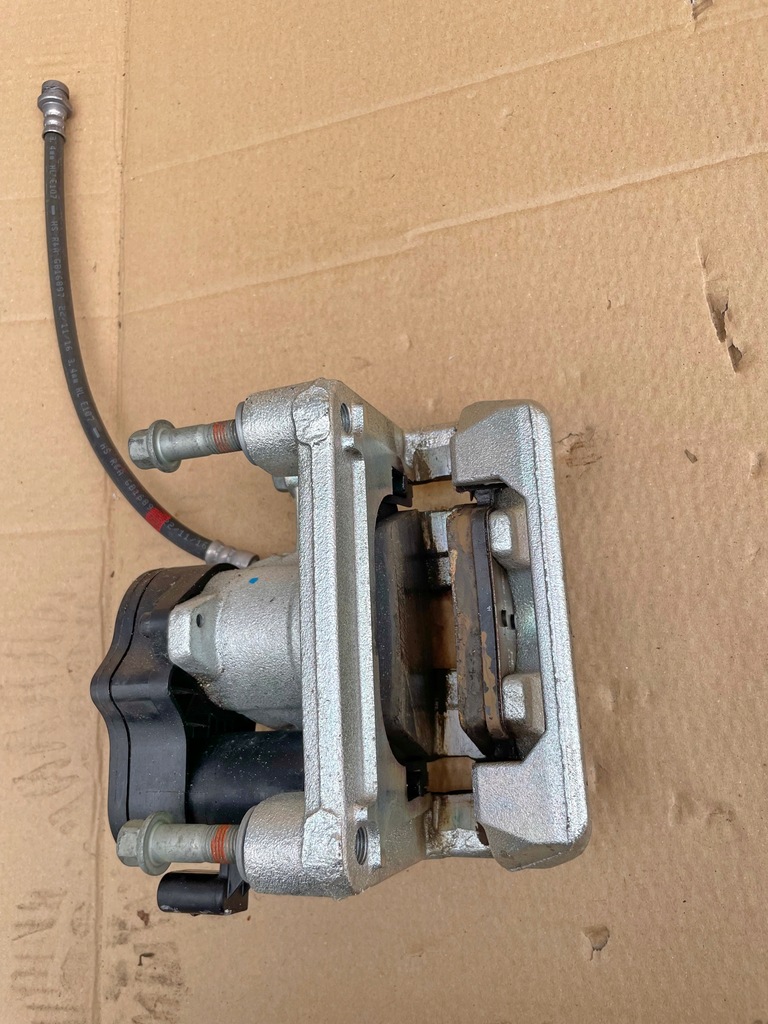 фото №4, Kia ev6 77km супорт гальмівний задня лівий