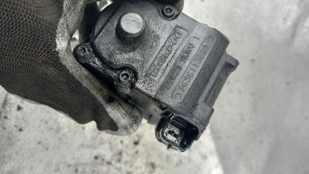 фото №4, Дроссельная заслонка citroen c3 1.4hdi 05r hb