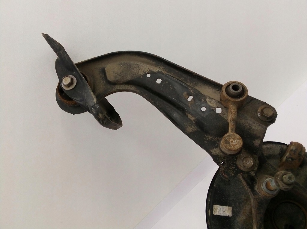 фото №6, Ступиця задня ліва toyota c-hr 1.8 hybrid zyx10_ - 2zr-fxe