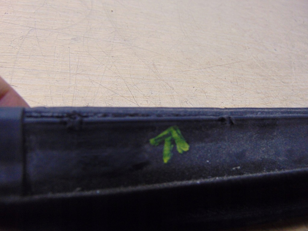 фото №13, Молдинг ущільнювач двері правий перед peugeot 2008