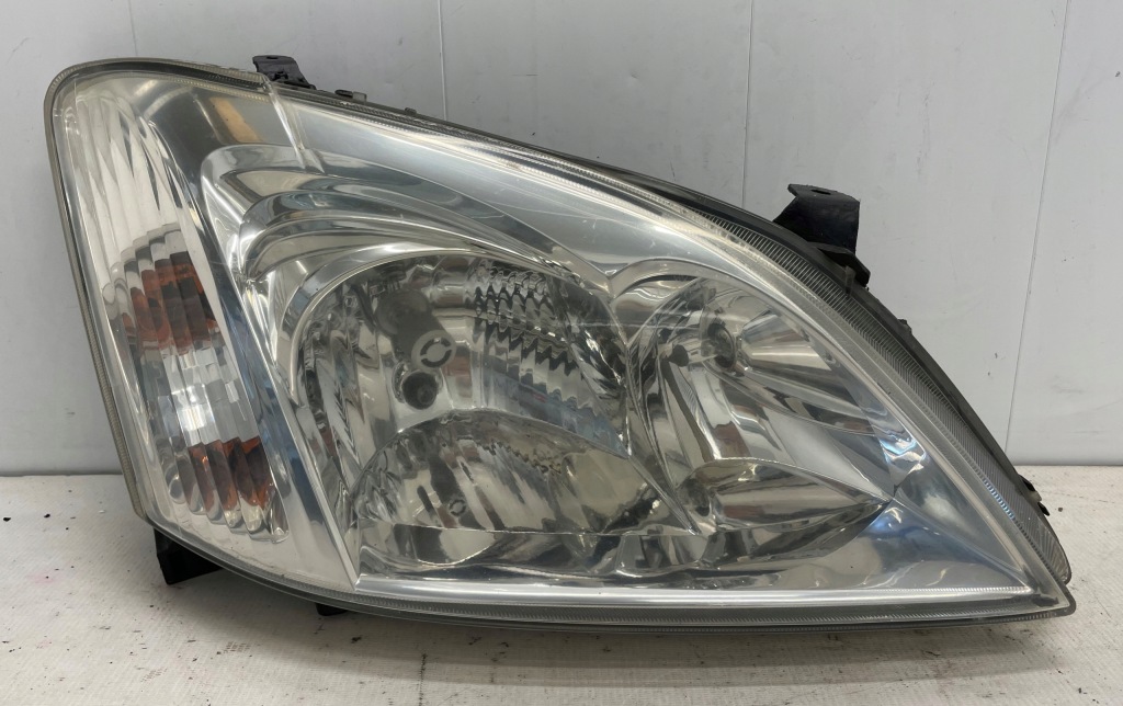 фото №1, Toyota corolla ix 9 e12 лампа перед правая europa