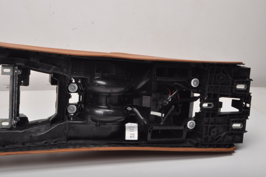 фото №15, Bmw g12 g11 туннель средний подлокотник