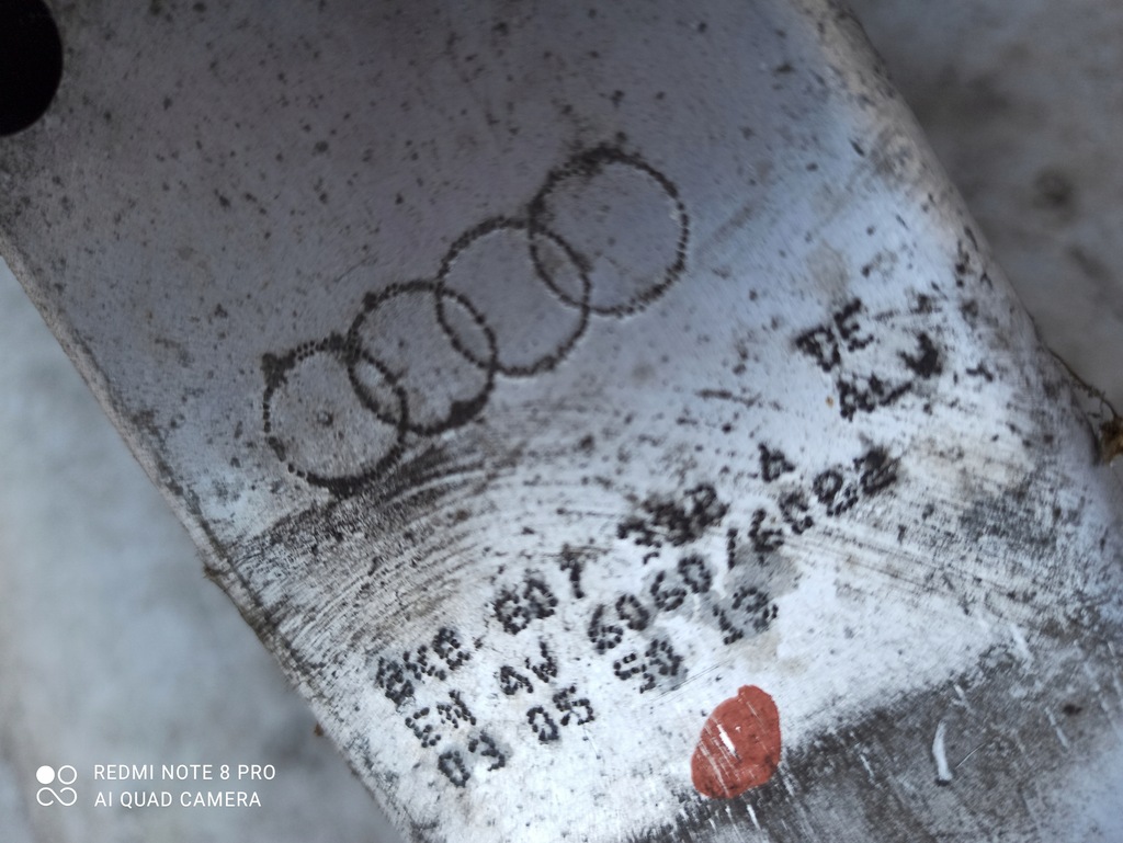 фото №9, Audi оригінальний номер 8t0807331