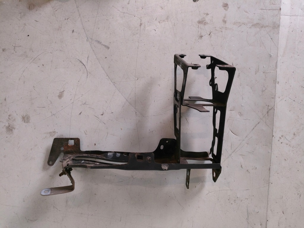 фото №1, Bmw f30 панель фари лампи правий перед