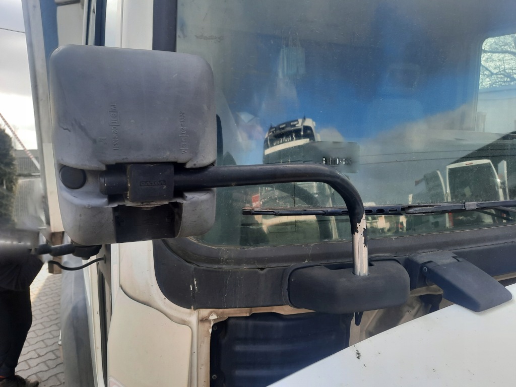 фото №1, Зеркало зеркало правое volvo fl 6 00-06